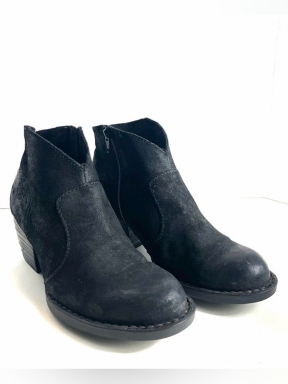 Born Black Suede Leather Ankle Boots Side Zip Casual Comfort Booties. Size 7.5